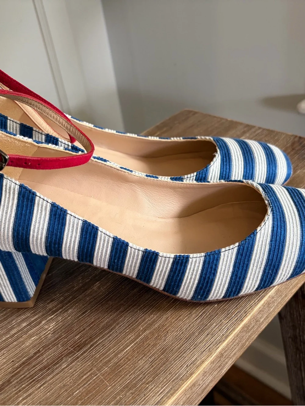 LK Bennett | Hadley closed courts pumps in Blue red  White Striped